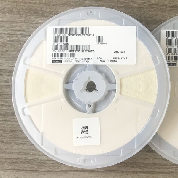 MLCC 0402 de 2.7pF, alta tensión 50V, C0G/NP0, alta estabilidad, alta Q, baja pérdida, libre de halógenos, embalaje en cinta y carrete para aplicaciones automotrices e industriales