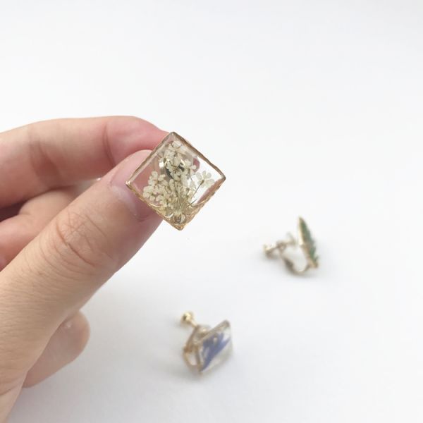 Nami Design Studio Handmade Plant Cube Real Flower Delicate Jewellery Earrings For Girl Friend