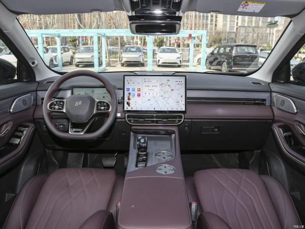 Fuel Cell Midsize SUV 2024 Jetour X90 Pro 2.0T DCT 7-Seater with Top Speed of 190KM/h