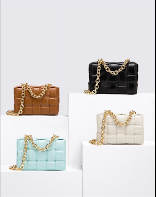 White Thick Gold Chain Bag 23cm 15cm Female Messenger Bag