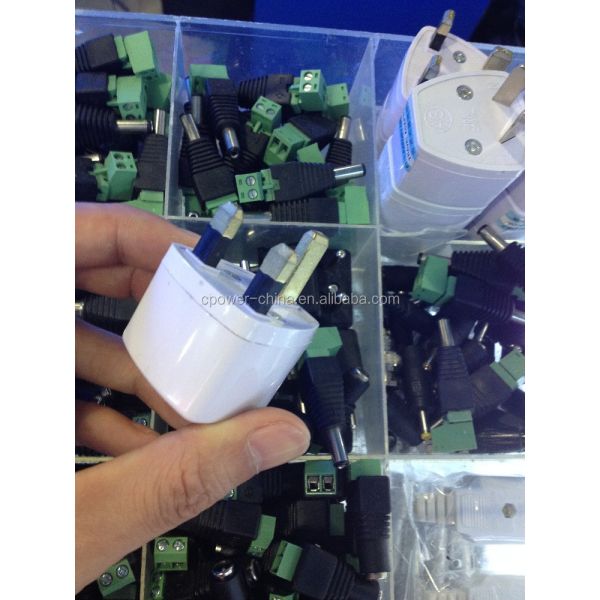 Convenient and Multi-functional AC Universal Power Adapter Converter to US/UK/AU/EU