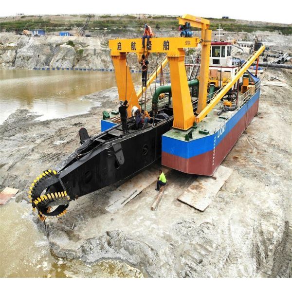 Customized 20inch Draulic Cutter Suction Dredger Used in River