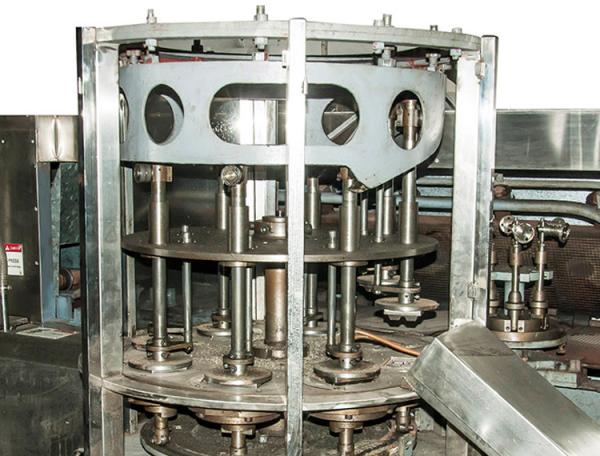89 a linha de produção longa de cozimento PLC de Basbet do waffle das placas 14m da produção da bacia da bolacha controlou