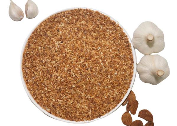 HACCP Certification Fried Garlic Granules , Deep Fried Garlic Chips A / B / C Grade