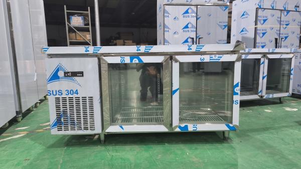Refrigerador de balcão comercial com porta de vidro