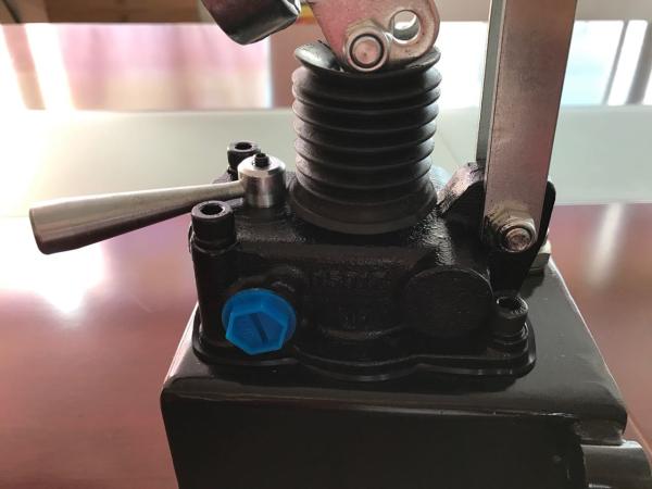 High Pressure PM 25 / 45 / 65 Double Acting Hydraulic Hand Pump for Tralier