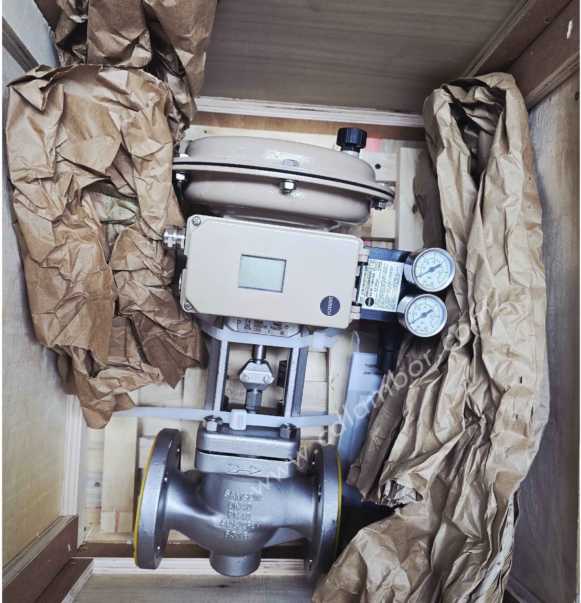 Samson 3244 pneumatic 3-way Globe valve