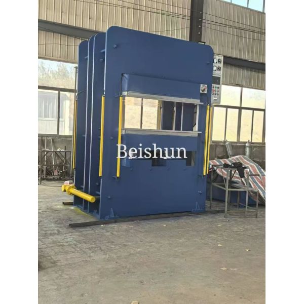 Customized High End 1500*1500mm Hot Plate Hydraulic Vulcanizing Press Pressure Of 800 Ton