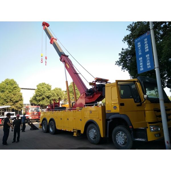 Sinotruk Howo 40 Tons Flatbed Recovery Truck Heavy Duty 8X4 371HP Customized Color
