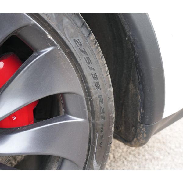 Edición de uso múltiple de alto rendimiento 2022 de la impulsión del funcionamiento del Tesla Model Y los 615KM SUV