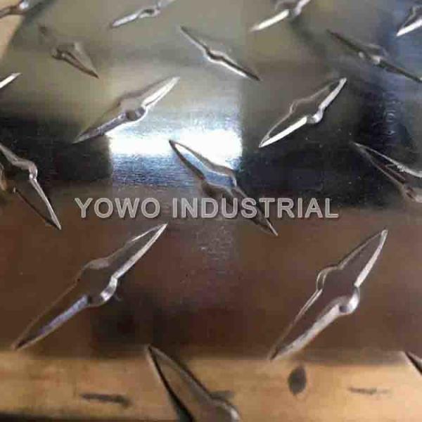 0.7mm 1250mm Width Self Adhesive Aluminum Checker Plate