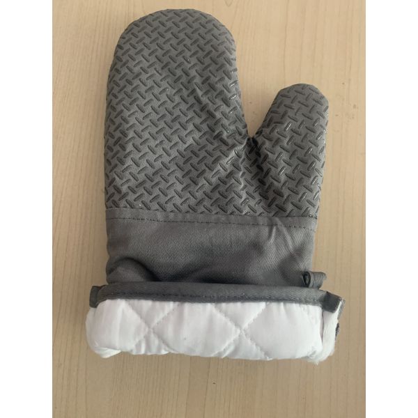 Перчатка печи ткани хлопка и держатель бака установили с не пятном силикона выскальзывания