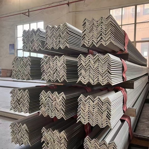 Angle Bar Hot Rolled MS Angel Steel Profile Equal Or Unequal Steel Angle For Building