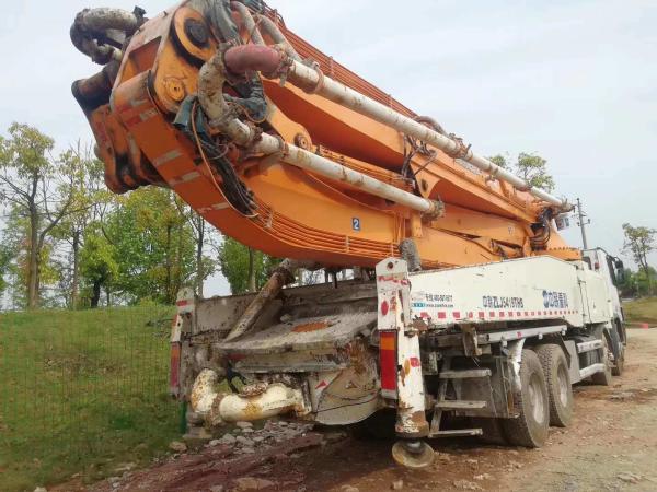 Service après-vente Zoomlion 52m Pompes à béton de camion d'occasion