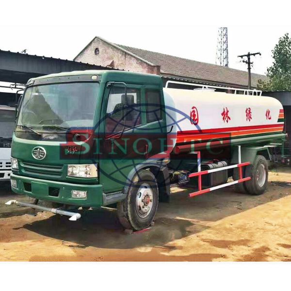 4x2 FAW Water Tanker Truck 4000 - 6000 Liters Tanker Volume Manual Gearbox
