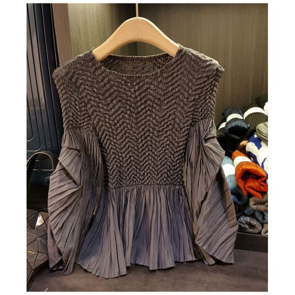 Nice Fashion Simple Pleated Suit Women's New Autumn Simple Design Pleated Top Wide Leg Pants Two-piece Set