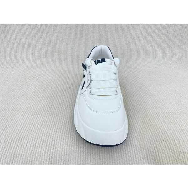 Fashion Microfiber White Platform Sneakers Women With Flat Heel And Creature Pattern