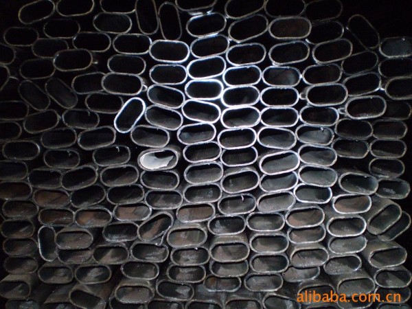 5.8M / 6M ASTM A53 BS1387 DIN2244 Galvanized Oiled Black ERW Welded Steel Pipes