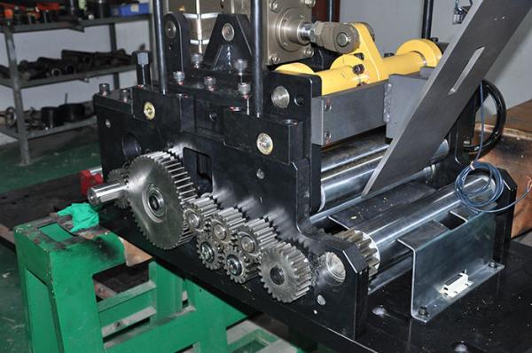 NC Feeder Decoiler And Straightener Hardware Car Sheet Metal Stamping Automation