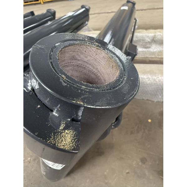 Hard Chrome Plated Double Acting High Pressure Hydraulic Luffing Cylinder With Valve Blocks