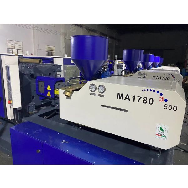 178 Ton PET Injection Moulding Machine Haisong MA1780 5.07x1.35x1.99m