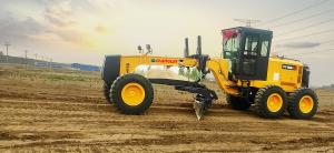 重装備モーターグレーダー 180HP 132KW カミンズディーゼルエンジン付き柔軟な刃