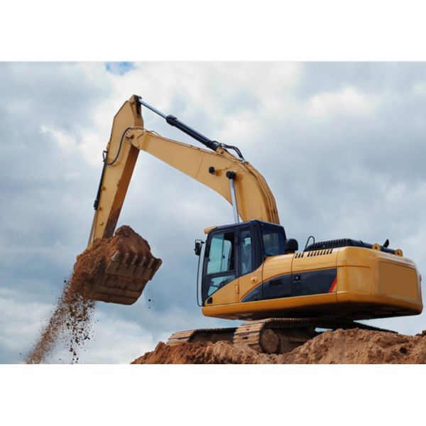7.79L Displacement 35° Climbing Excavator Construction Equipment
