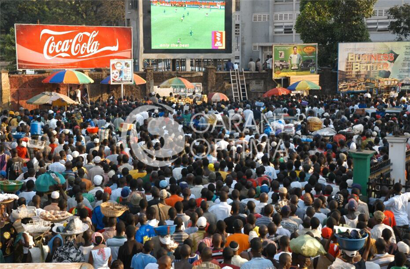 Outdoor IP54 full color 500x500mm die casting aluminum P5.95 SMD led video wall display screen for rent