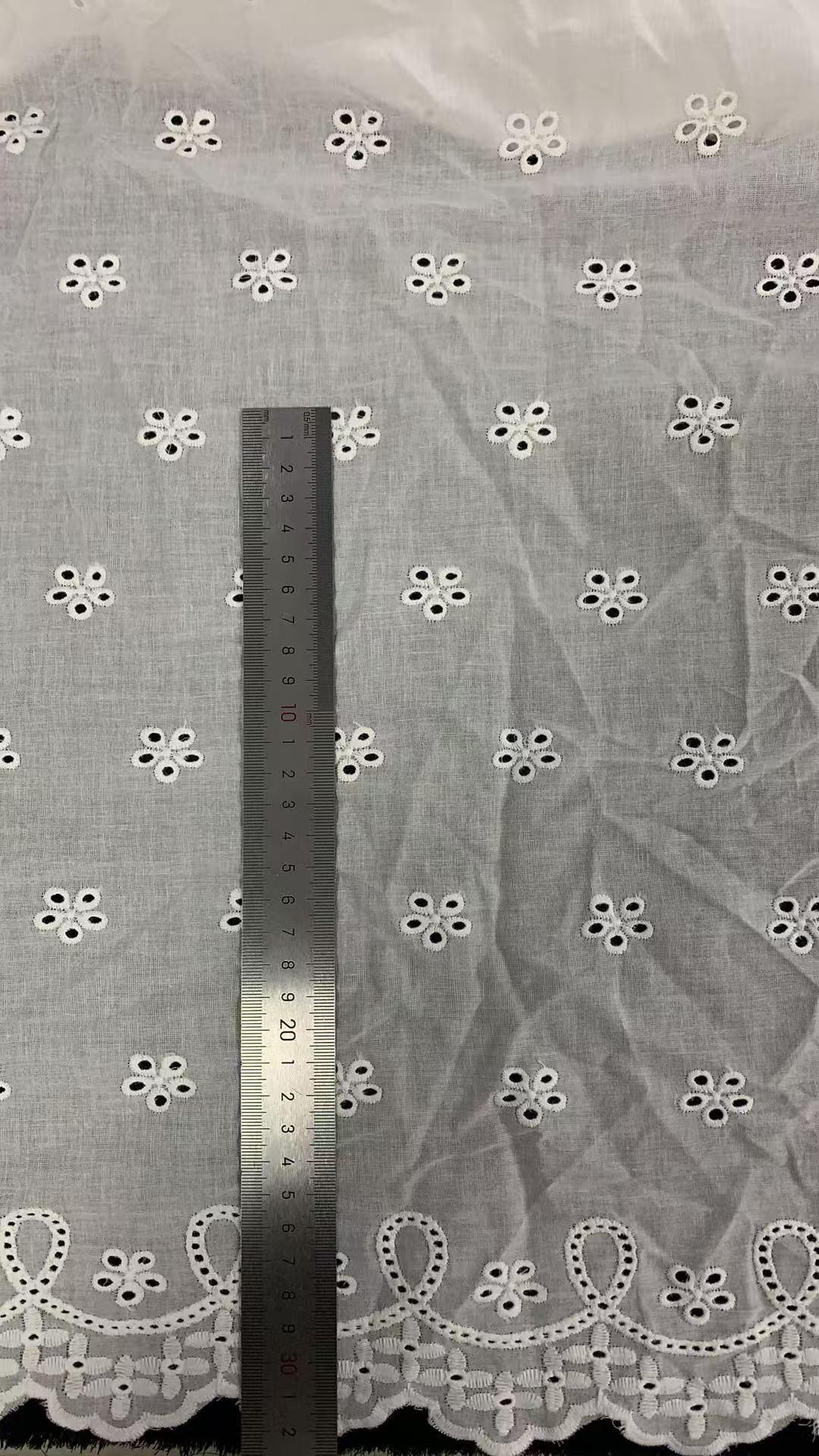 Cotton Eyelet Cutwork Fabric, All‑Over Floral Embroidery with Decorative Scalloped Edge for Dress Sewing