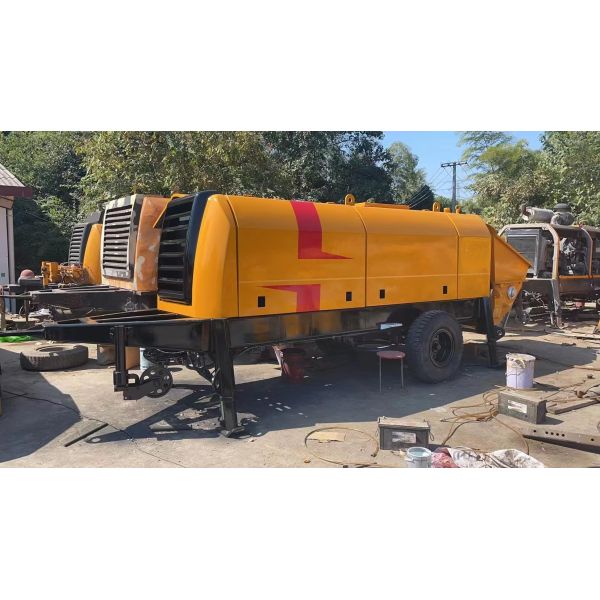 Дизельный электрический используемый трейлер HBT8018C-5D насоса цемента с показателем мощности 186 KW