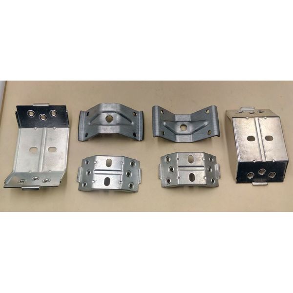 DX51D-Z275/G300-Z275 OEM Hardware 120 degree Corner Bracket with Galvanized Material