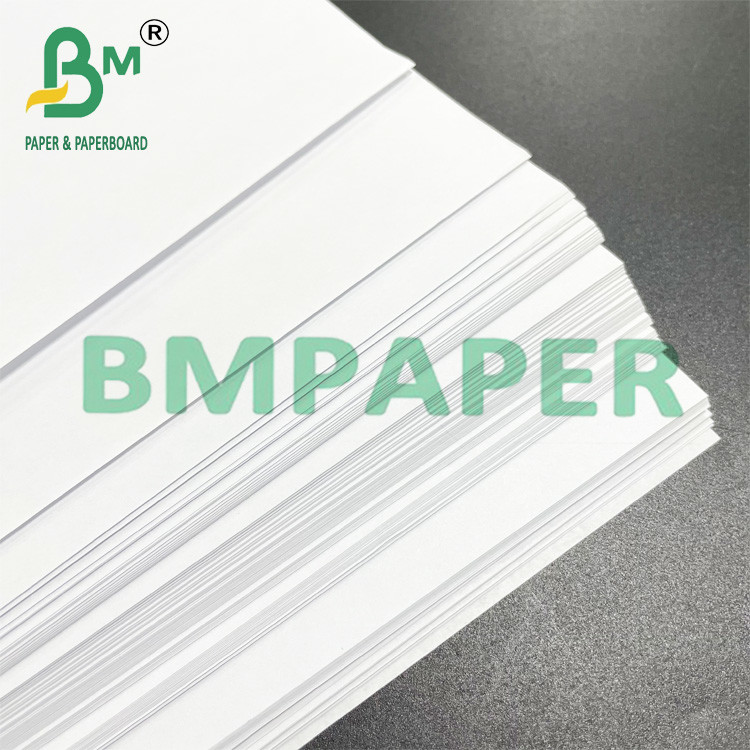 бумага текста скрепления белизны 60# 70# 80# 100#LB Uncoated Woodfree для сочинительства офсетной печати и книги в 50gsm к 300gsm