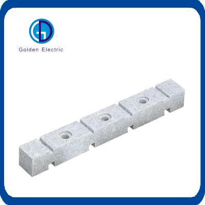 Profundidade de parafuso de 6-10 mm Isolador de tipo A Insulador de plástico Porta-suportes EL Busbar Insulator