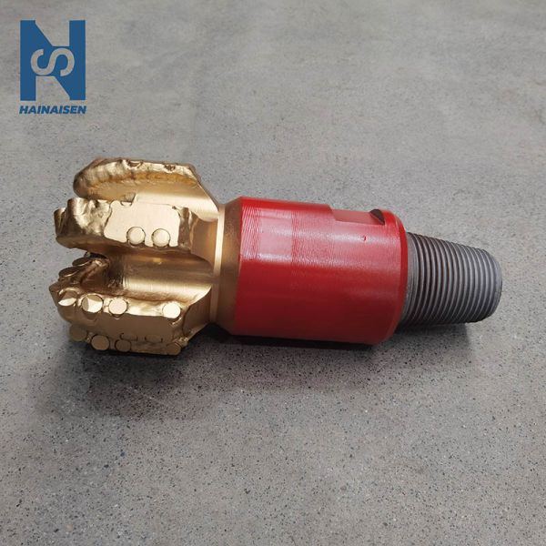 API Polycrystalline Diamond Bit 8 5/8in 6 Blades 65mm Button Rock Drilling