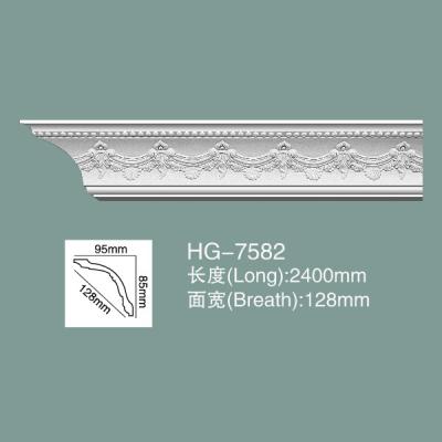 Le plafond de la corniche est en PU