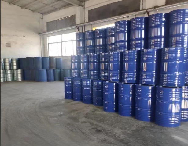 Industrial Grade Phenol 99% Purity And Colorless Transparent Crystal For Mineral Wool Adhesive