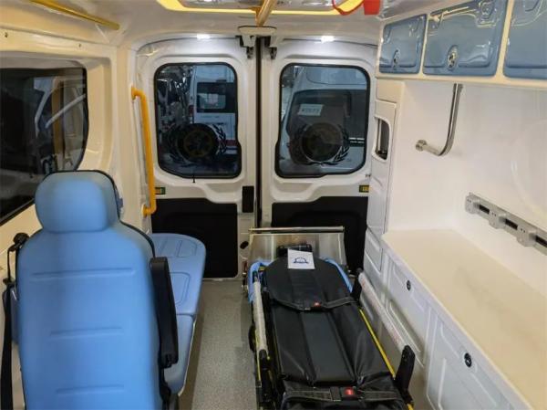New 4x4 Ford Transit Ambulance Diesel Automatic Euro 3