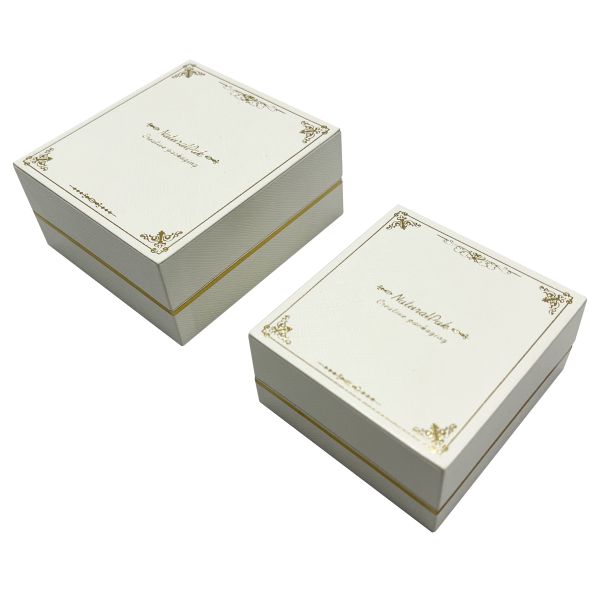 Rose Gold Pattern Jewelry Packaging Box Wrapped By White Special Paper