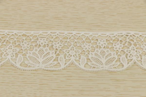 100% Polyester Decorative Chemical Lace Trim For Dressing And Bedding