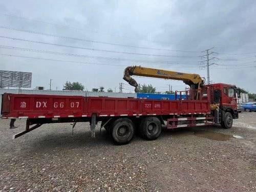 Yuchai Dongfeng Crane Used Heavy Duty Trucks FAST 9 Speed Manual