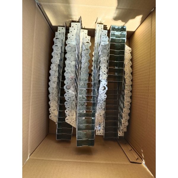 LUS / Angled Joist Hangers for Strong Galvanized Steel Wood Connections