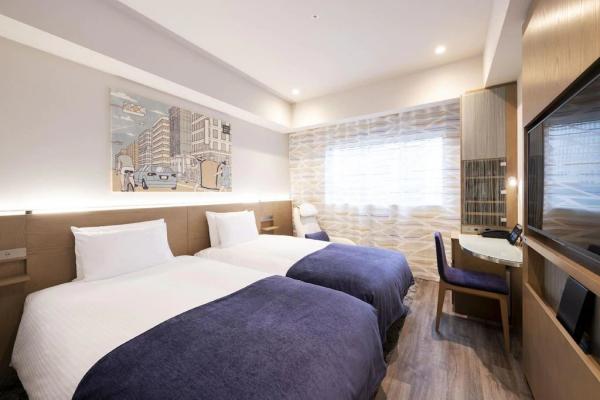 Fiji bueget hotel interior design furniture for sale by wood headboard bed with TV cabinet and dining chair