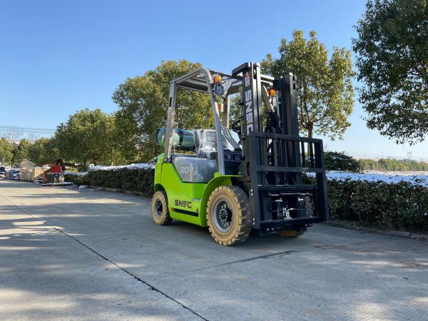 2 Ton LPG Gas Forklift 3000mm-7000mm Lifting Dual Fuel Forklift