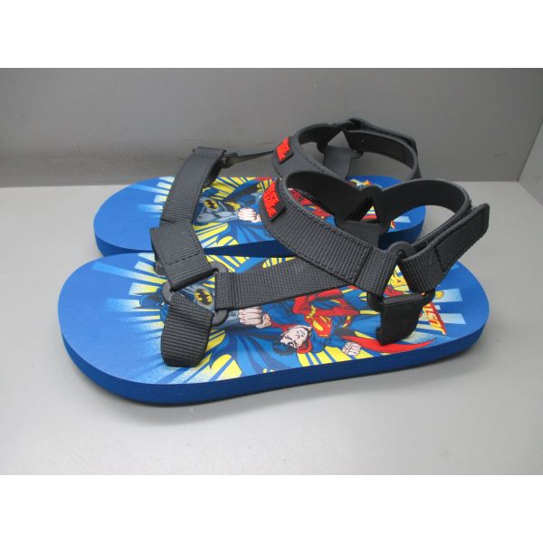 Conception de personnage Des tongs pour enfants avec ceinture à dos pour une utilisation occasionnelle en plein air