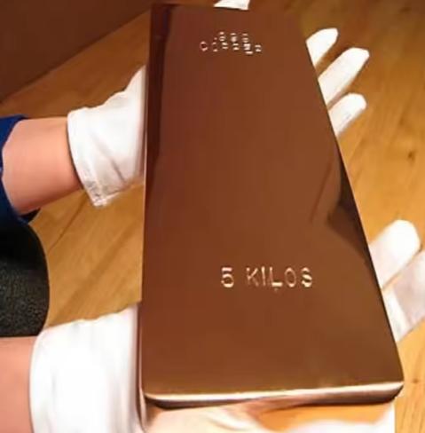 800-2500mm Red Copper Alloy Ingot Satisfactory With Smooth Surface Brass 99.99%