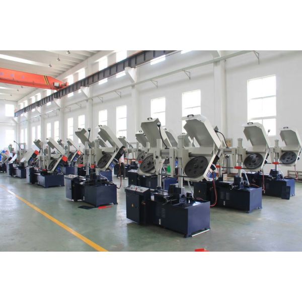 Cut 45 Degree 60 Degree Swivel Sawing Metal Band Saw Machine