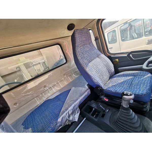 Hot HOWO Бренд 8*4 Ограждение Грузовик Тяжелый грузовик Грузовик Транспортные грузовики