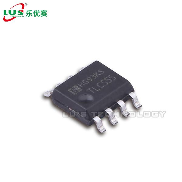 SMD LCCC-20 TLC555M Low Power Clock Timer ICs 2V - 15V