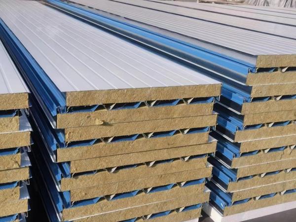 1200x600mm 2440x600mm Tamanhos Painel de sanduíche de concreto para armazéns Materiais de núcleo EPS