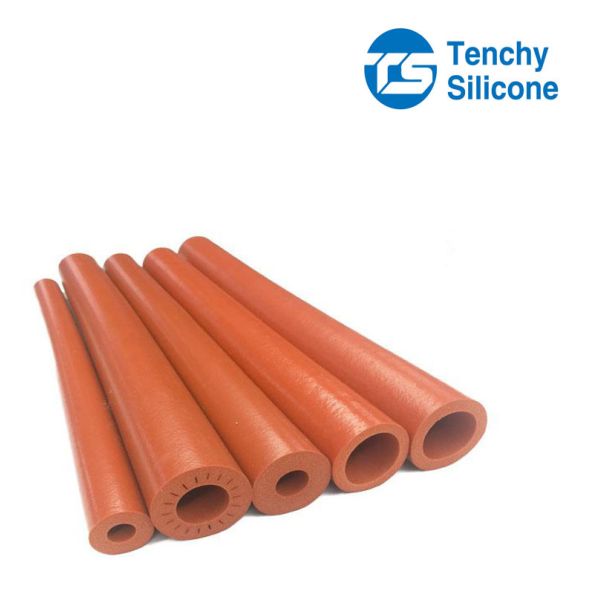 Tuyauterie de mousse de silicone d'isolation, couleur adaptée aux besoins du